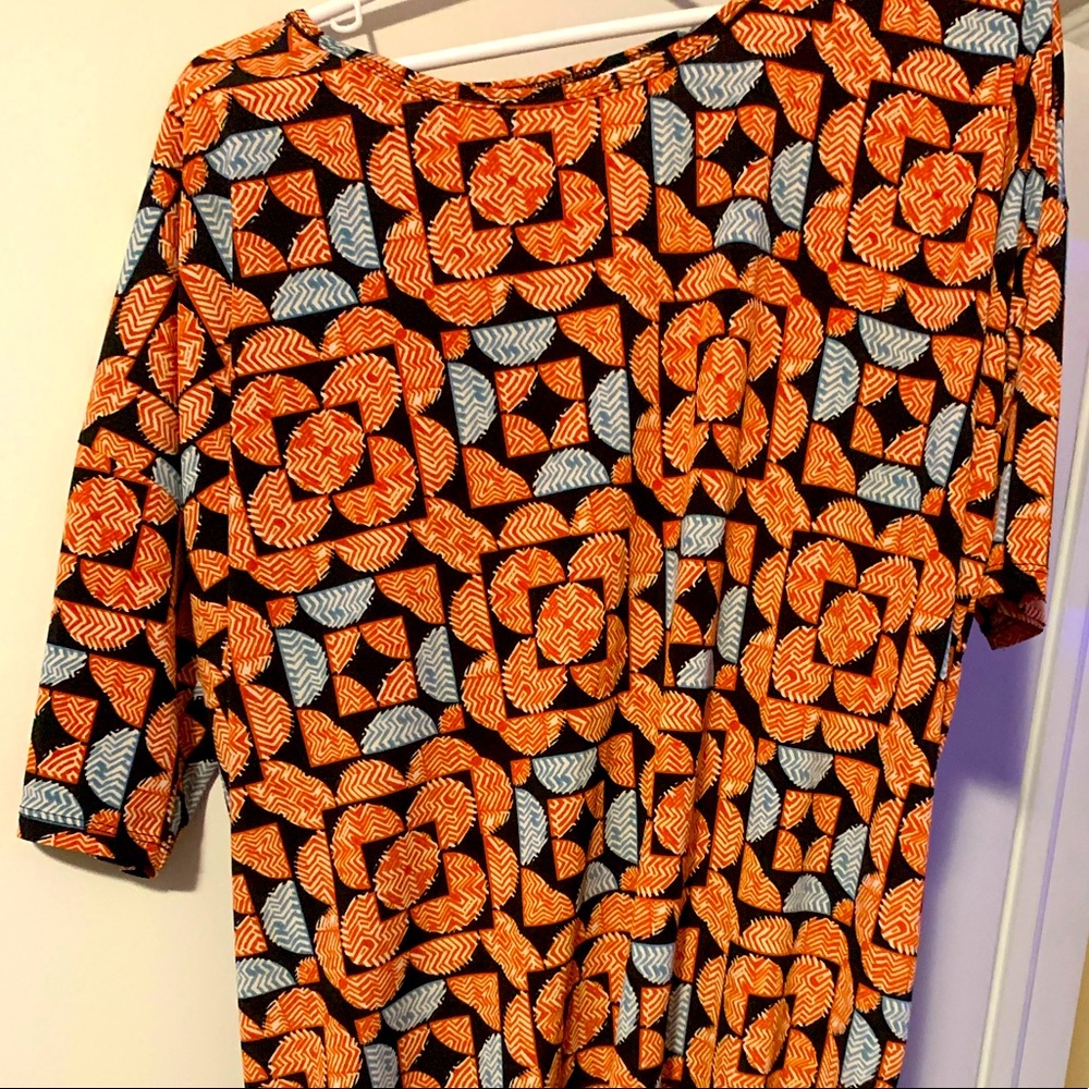 Lularoe Tunic Size M
